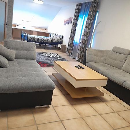 Ferienwohnung In Erftstadt Exterior foto
